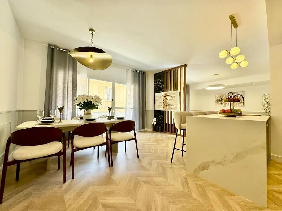 4Bd Central Soho Luxe Retreat Terrace 2Bh & Ac Málaga Apartamento
